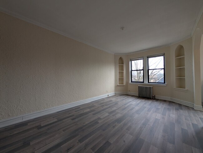 Foto del edificio - 4831 N Damen Ave