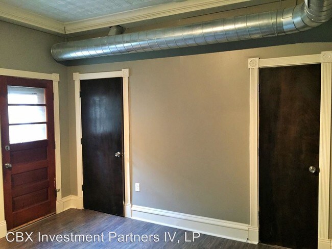 Building Photo - 141 S 15th St