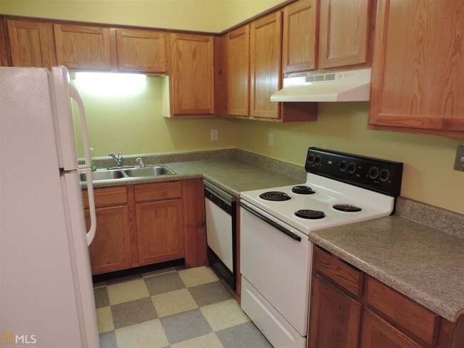 Building Photo - 2670 Evans Mill Dr