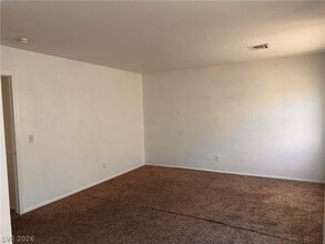 Building Photo - 3391 Sparrow Heights Ave