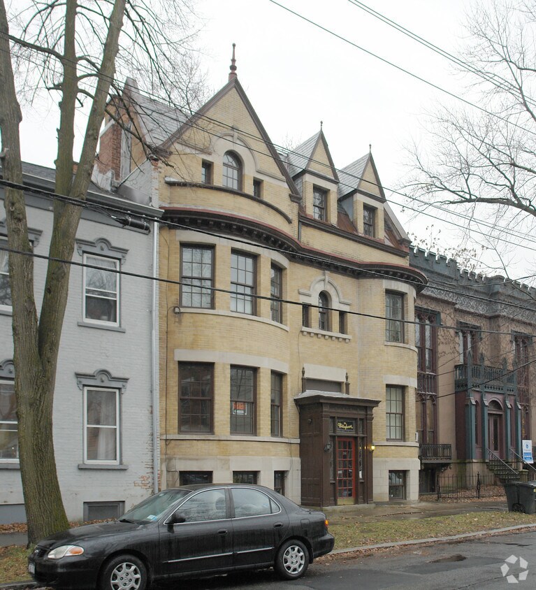 Foto del edificio - 244 Union St