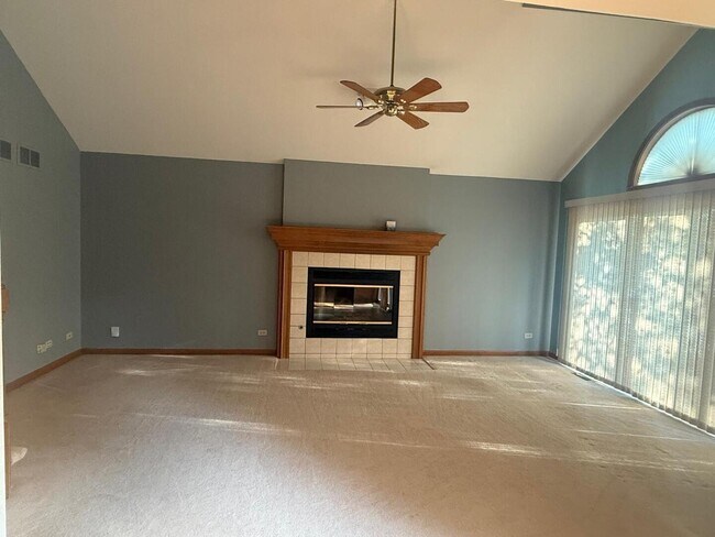 Building Photo - 2286 Brookside Ln