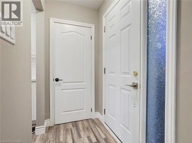 Building Photo - 55 Silver Aspen Crescent