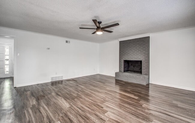 Building Photo - 2991 Wood Thrush Dr