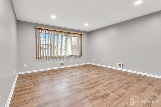 Foto del edificio - 118 Arlington Ave