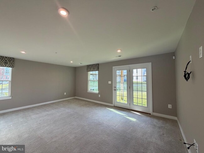 Foto del edificio - 149 Lawndale Dr