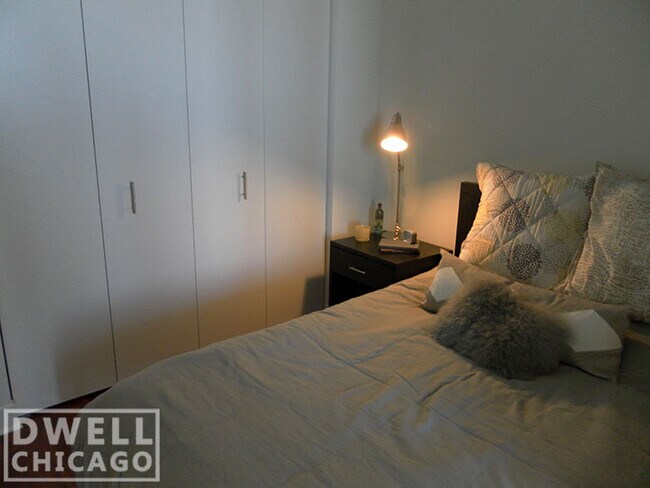 Foto del edificio - 1233 N Wells St