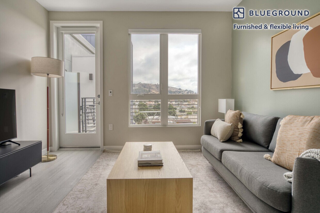 Foto principal - 988 El Camino Real
