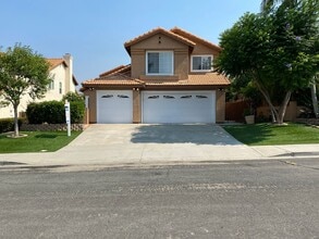Building Photo - 1362 Avenida Arana