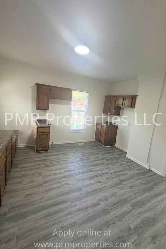 Foto del edificio - 3 Bedrooms / 1 Bathroom House