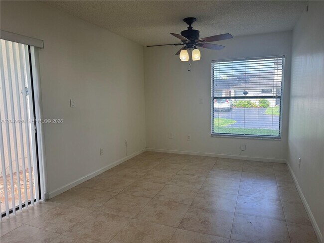 Foto del edificio - 15054 SW 127th Pl