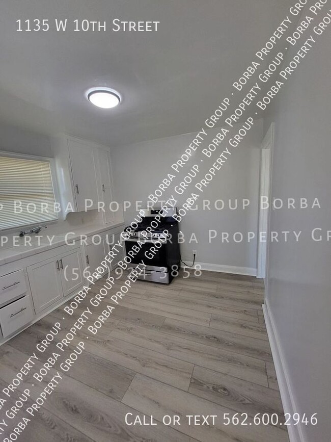 Building Photo - ***STUNNING 2 BEDROOM | I BATH WITH ON-SIT...