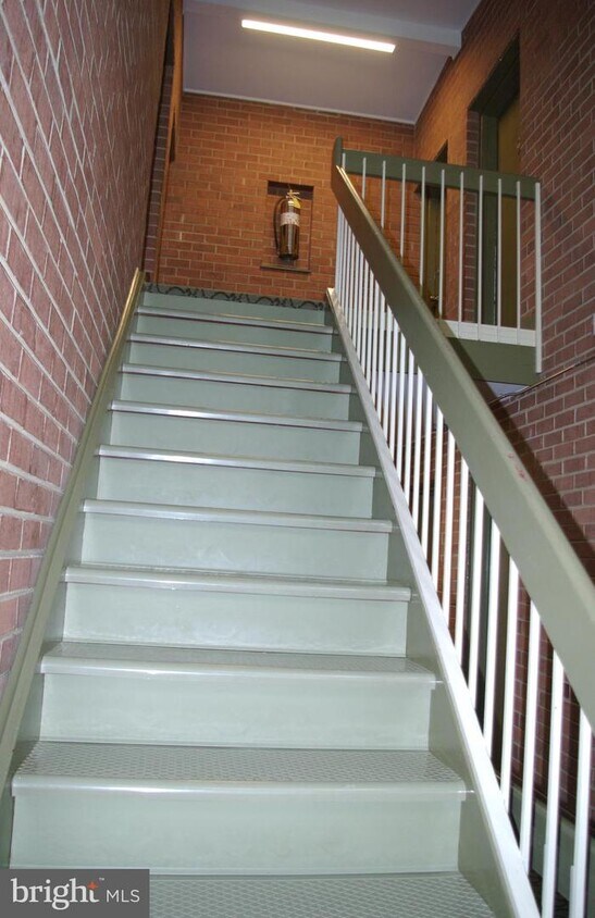 3409 University Blvd W Unit 303, Kensington, MD 20895 Condo for Rent