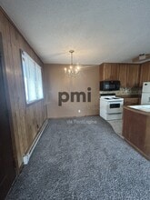 Building Photo - 955 4th St