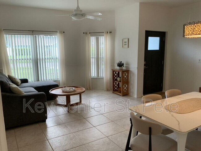 Building Photo - 1594 Coastal Pl