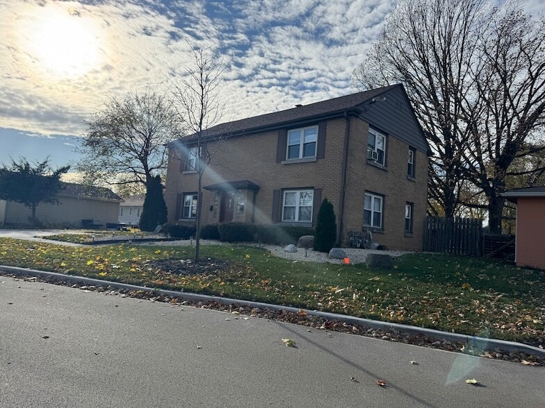 Foto principal - 1111 Lincoln St