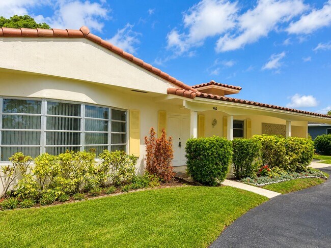 Building Photo - 461 SW 54th Ave