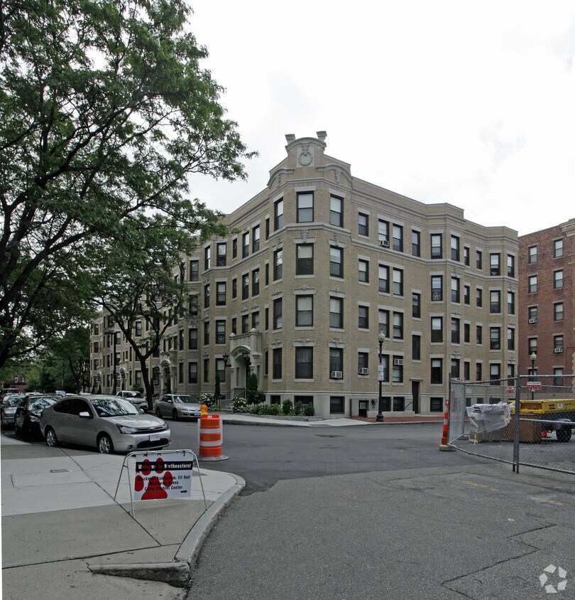 Primary Photo - Levine Hall St. Stephen Street Complex