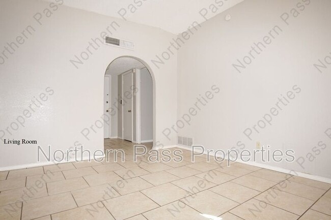 Foto del edificio - 10109 Milan St