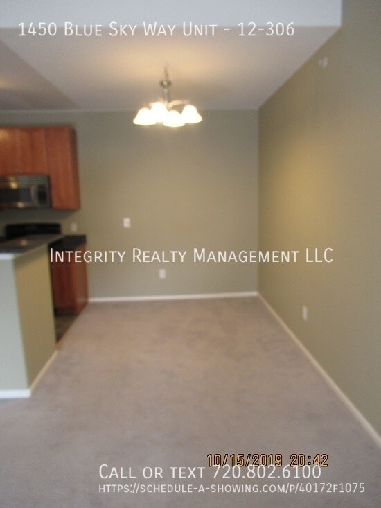 Foto del edificio - 1450 Blue Sky Way