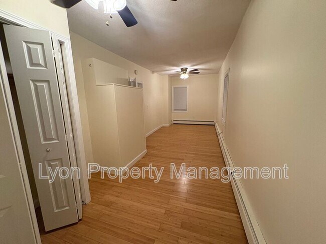 Foto del edificio - 2 Proctor Pl