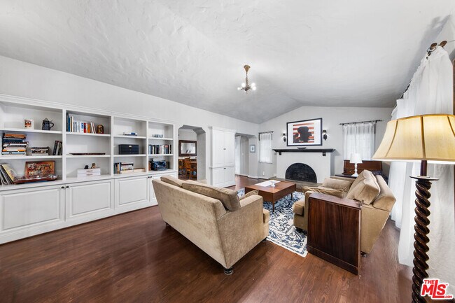 Foto del edificio - 5918 Canyon Cove