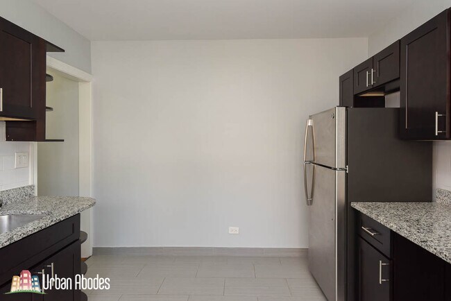 Foto del edificio - 7738 N Ashland Ave