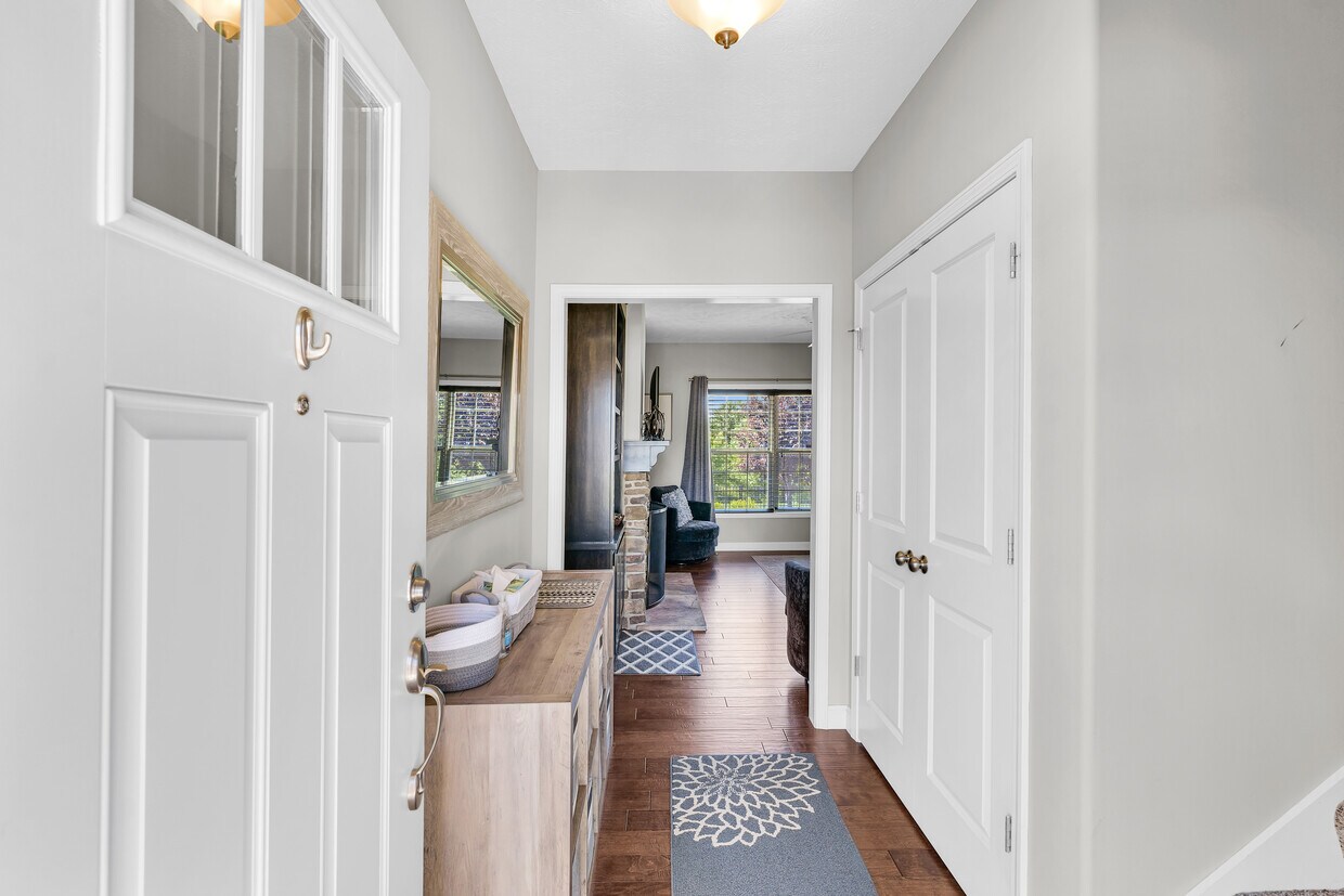 4813 Allison Dr, Champaign, IL 61822 House Rental in Champaign, IL