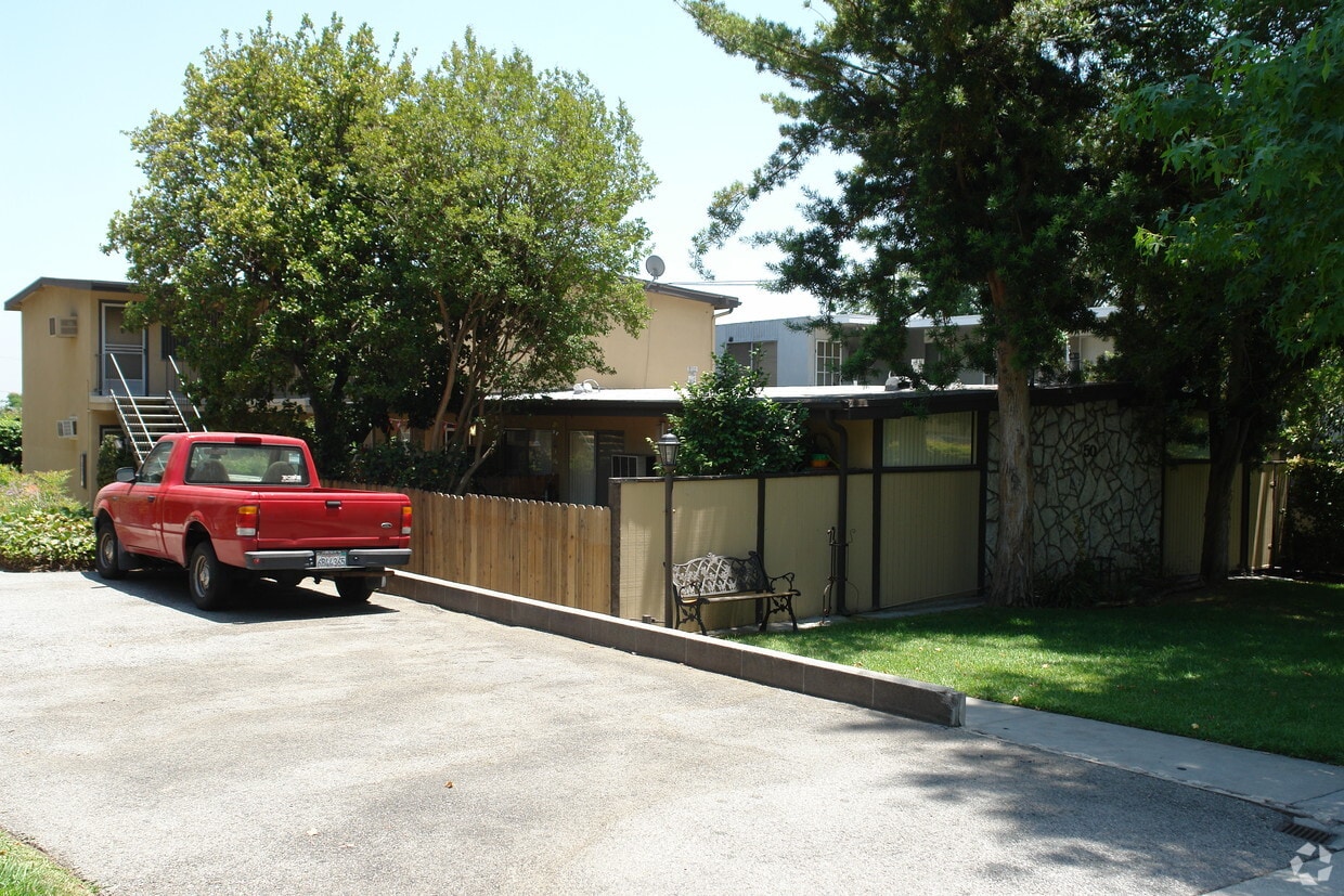 Primary Photo - 50 Auburn Ave