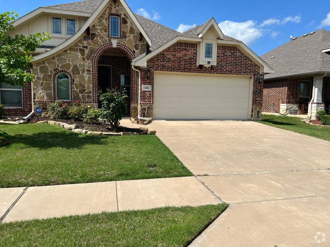 Building Photo - 440 Shirley Dr