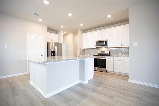 Building Photo - 1069 Lakehaven Trl