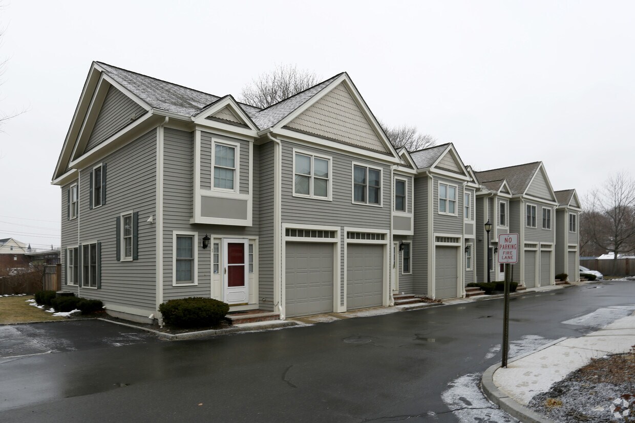 Village Estates Apartments Woburn, MA