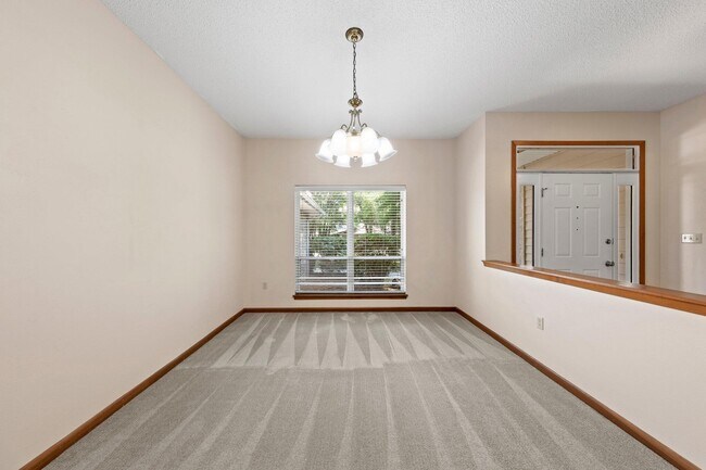 Building Photo - 406 Bally Way