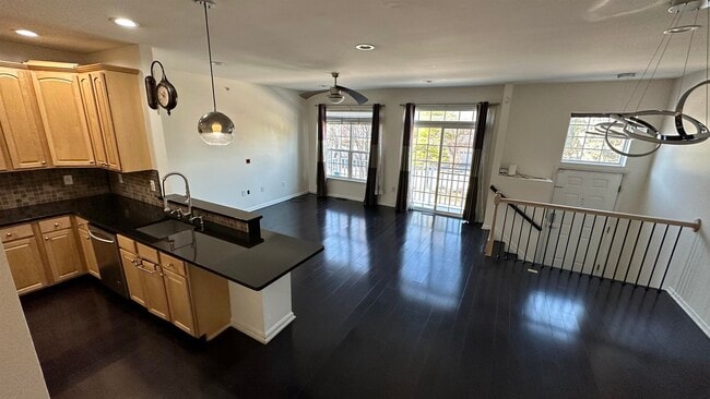 Foto del edificio - 15 Hudson Ct