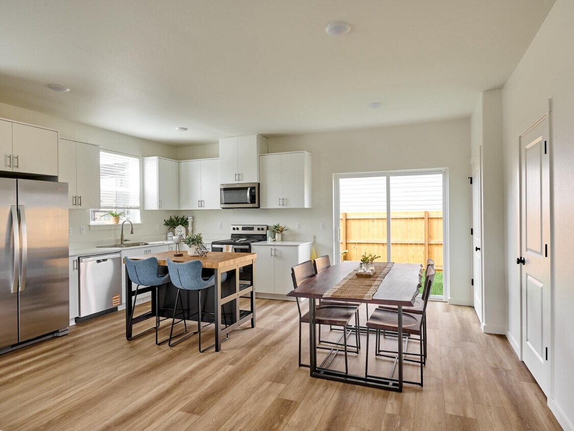 Foto principal - 225 28th Ave SE