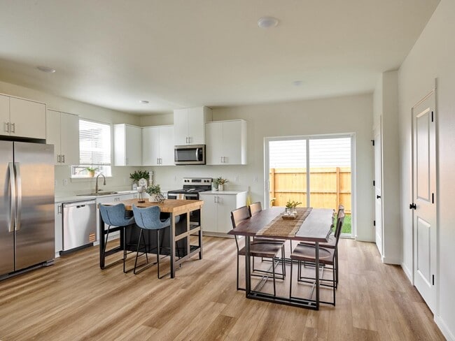 Foto del edificio - 225 28th Ave SE