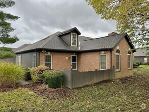 Building Photo - 2628 Trotterslane Dr