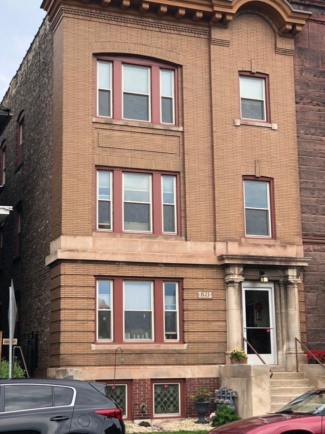 Building Photo - 821 E. 1st