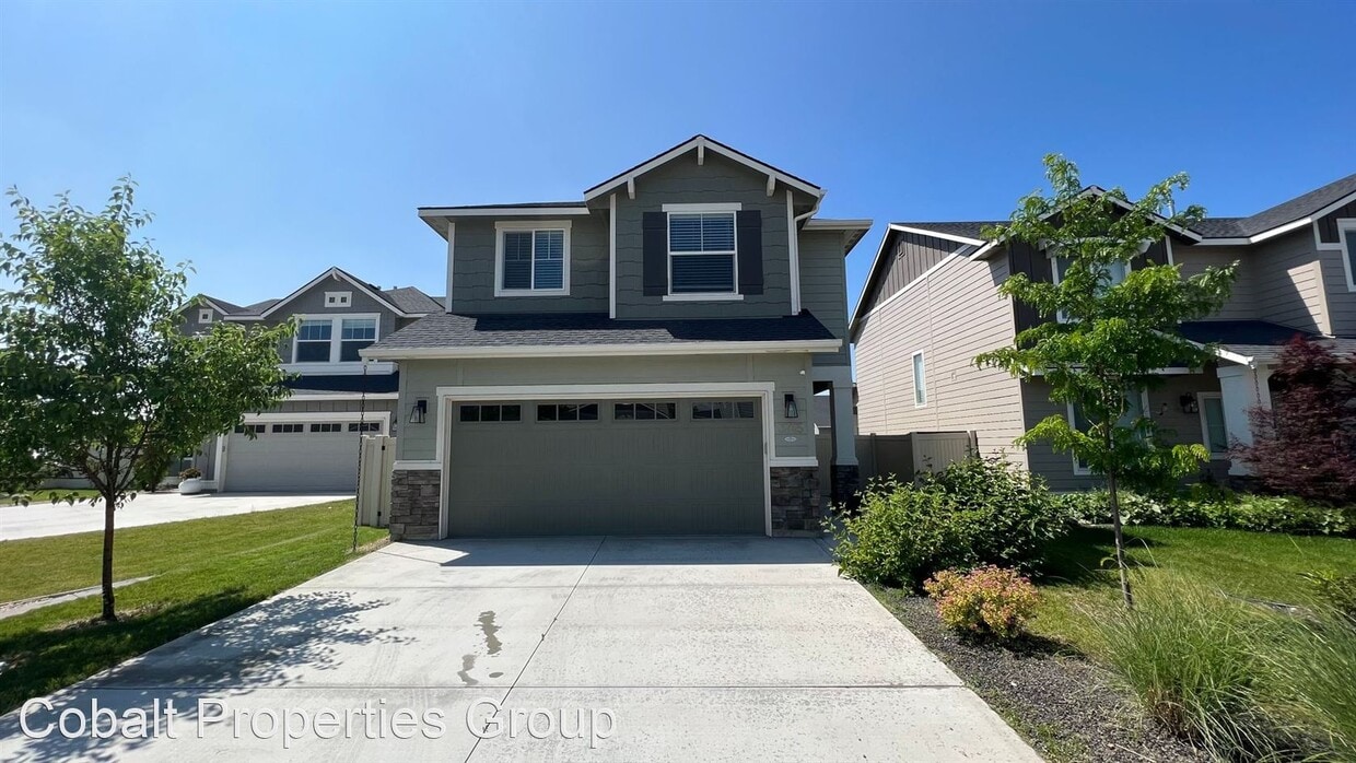 3 br, 2.5 bath House 3765 W Peak Cloud Ct House Rental in Meridian