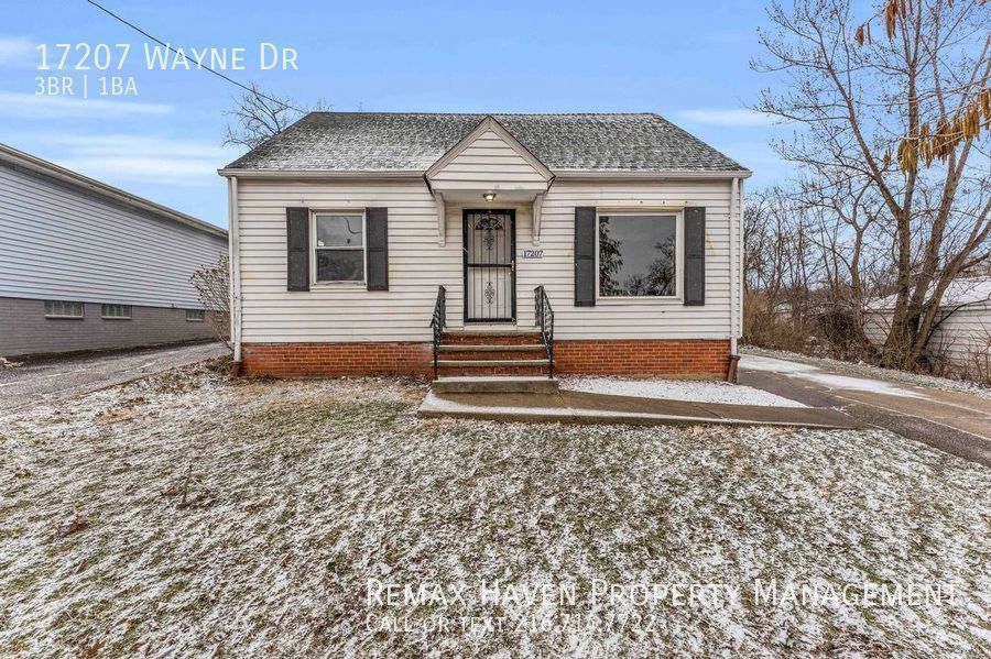 Primary Photo - 17207 Wayne, Cleveland- Spacious 3 bedroom...