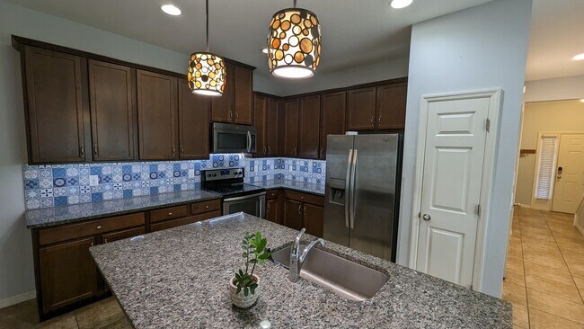 Foto del edificio - 4067 71st Ave N