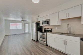 Building Photo - 8627 E Coronado Rd