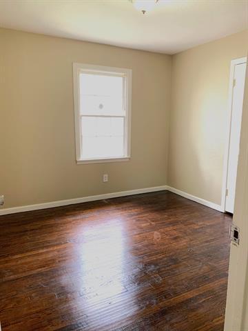 Foto del edificio - 4244 Asbury Ave