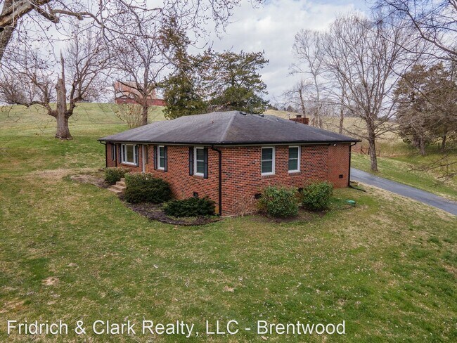Building Photo - 3 br, 2 bath House - 11 Cooks Rd