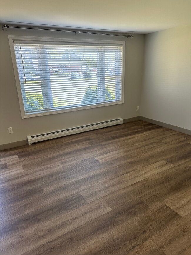 Building Photo - 61 Darin Dr