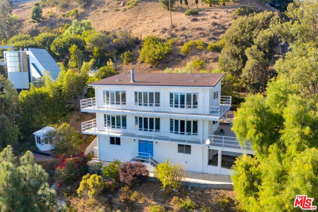 Foto principal - 21733 Castlewood Dr