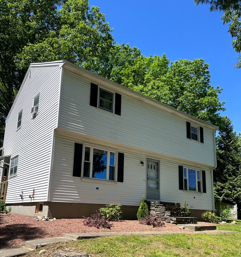 146 Upton St Unit 2, Grafton, MA 01519 Apartments in Grafton, MA