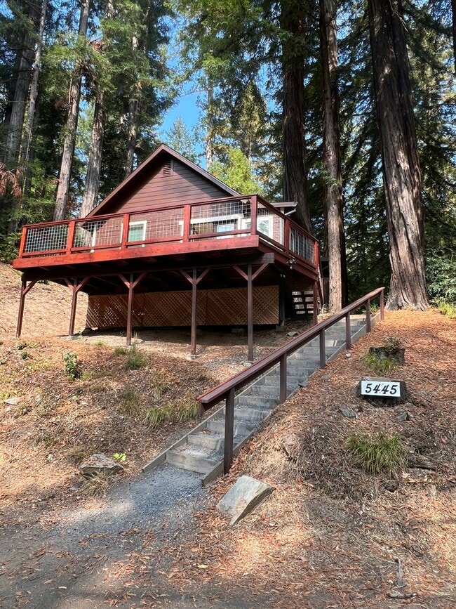Building Photo - 096-02