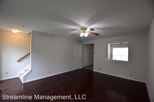 Building Photo - Studio, 1.5 bath House - 5 Clark Ct