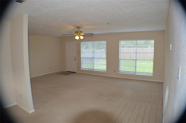 Building Photo - 2835 Plymouth Colony Dr